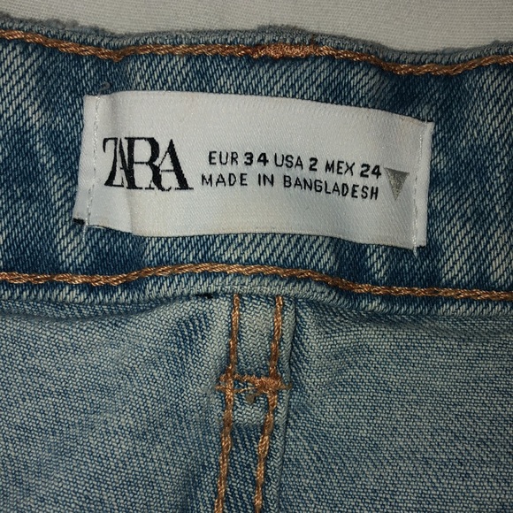 Denim shorts - Picture 3 of 3